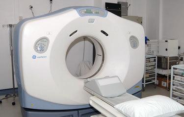 Photograph showing Radiotherapy treatment machine